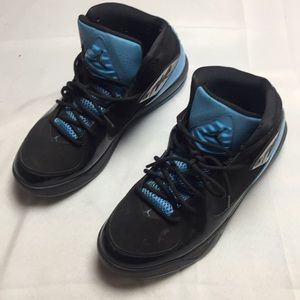 Jordan’s Black/Blue Men’s Size 10.5